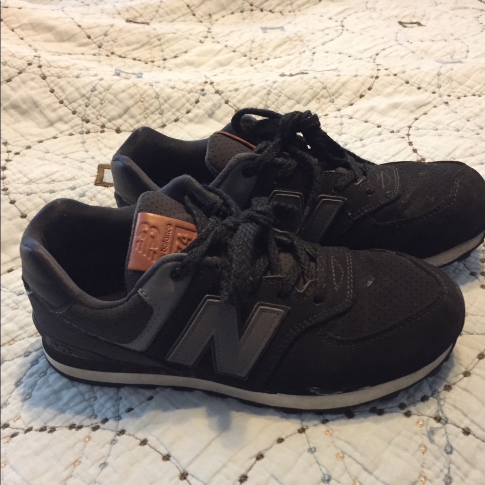 Boys size 4 New Balance 579